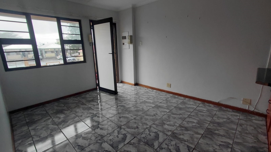 To Let 2 Bedroom Property for Rent in Quigney Eastern Cape